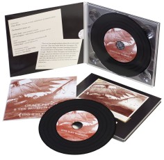 Vinyl CDs in digipacks with recycled 16 page booklets