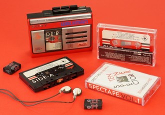 Red and black cassette shells with great retro artwork in clear cases with J-cards