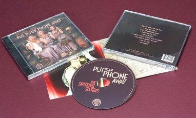 Jewel cases with eight page booklets, cellophane wrapping and beautiful silk screen printed discs in three Pantone colours