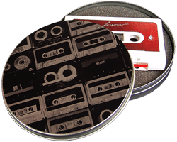 Cassettes in printed metal tins