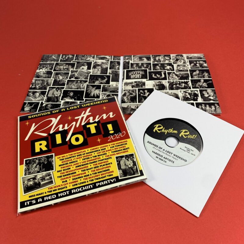 Black Vinyl CDs in 4 Page Premium Wallets